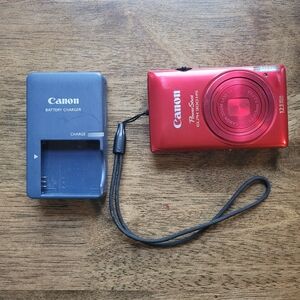 Cannon power shot elf with charger